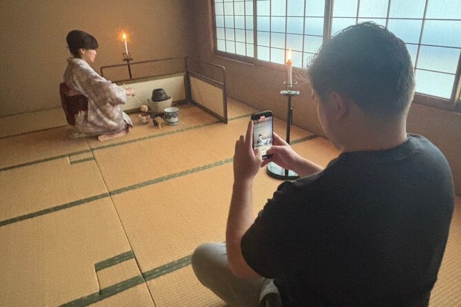 Kyoto Private Tea Ceremony at a Japanese Inns - Why the candlelight setting matters