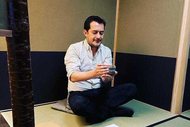 Kyoto Private Tea Ceremony with Tea Master at Home - The first lesson: etiquette before the tea