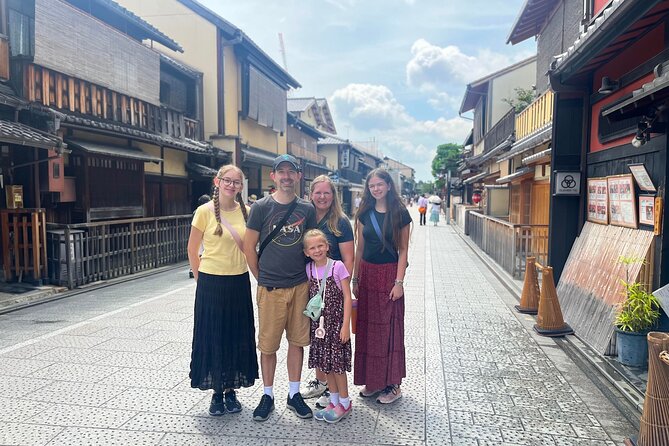 Kyoto Private Tour: One Day Highlights and Cultural Gems - Kennin-ji: a quieter hour of Zen art