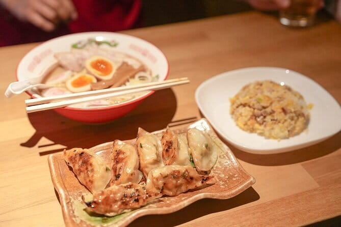 Kyoto Ramen and Gyoza Cooking Class with Professional Chefs - What the chef teaches, and what the guide adds
