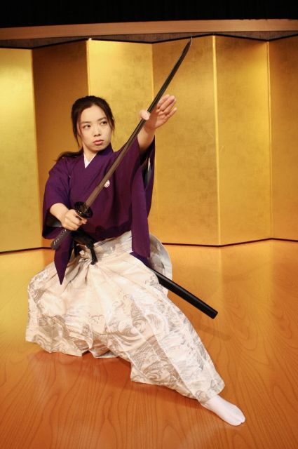 Kyoto: Samurai Kenbu Traditional Sword Dancing Show - Is the one-hour schedule enough?