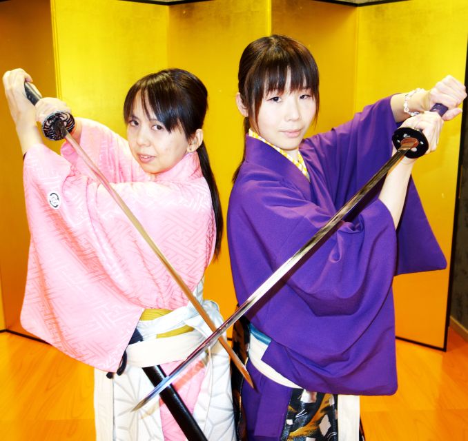 Kyoto: Samurai Sword Class by Experts in Traditional Arts - Key points at a glance
