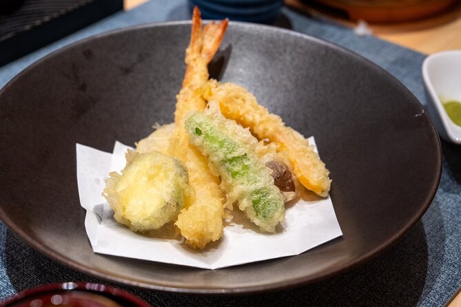Kyoto Sushi Making Experience with a Professional Sushi Chef - Learning how sake pairs with sushi