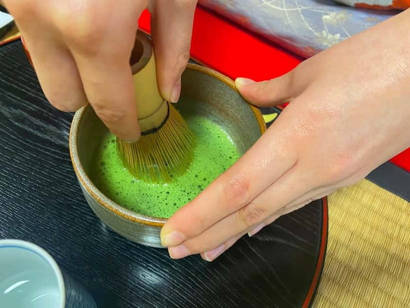 Kyoto: Tea Ceremony in a Traditional Tea House in Kiyomizu - The opening talk and the 500-year story