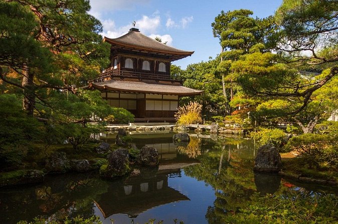 Kyoto tour with English Speaking Chauffeur - Gion rewards a slower walk