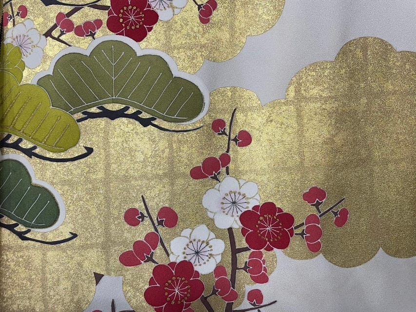 Kyoto: Traditional Yuzen Dyeing Experience - Entering a Nishijin Machiya