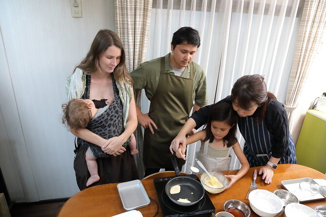 Kyoto Wagashi(Japanese sweets) Cooking Class near Fushimiinari - The teaching style and language