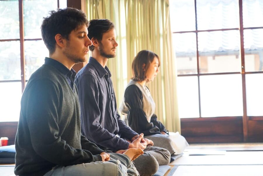Kyoto: Zen Meditation and Garden Tour at a Temple with Lunch - What the $107 price really covers