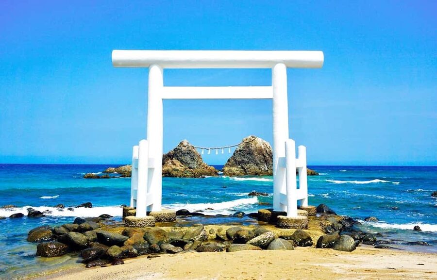 Kyushu Tour From Fukuoka: Itoshima Nature & Coastal Scenery - Why Itoshima works as a day trip from Fukuoka