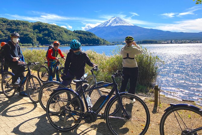 Lake Kawaguchi Explorer: E-Bike Guided Tour - Ubuyagasaki and the Upside-Down Fuji View