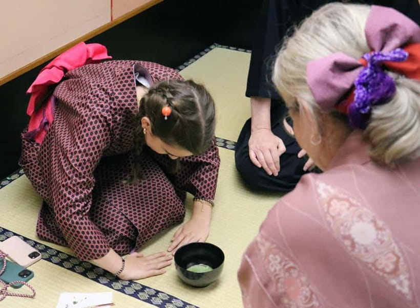 Learn Zen in a class of making Matcha tea near Osaka Castle - What this Osaka tea ceremony is really about