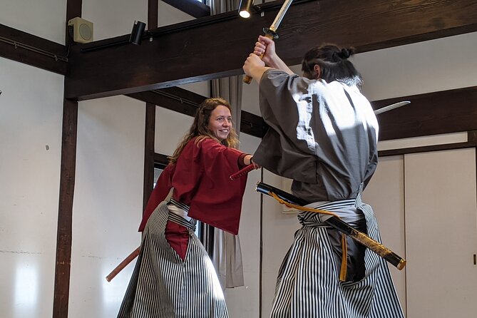 Matsumoto Castle Tour & Samurai Experience - What the guides add to the experience