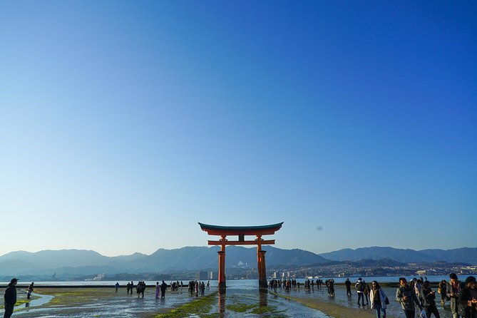 Miyajima Half-day Trip Historical Walking Tour - Meeting the Otorii Gate along the coast