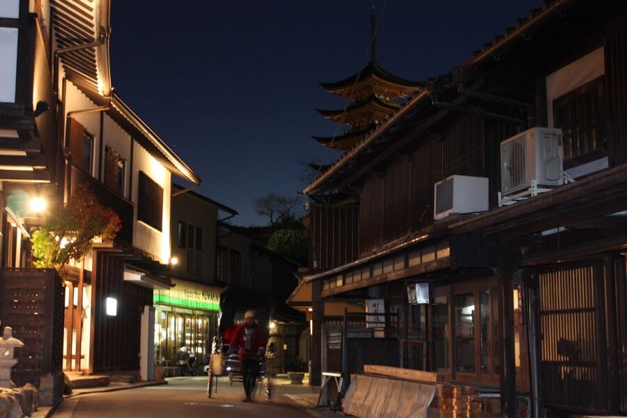 Miyajima: Private Rickshaw Tour to Itsukushima Shrine - Choosing the 45-minute ride
