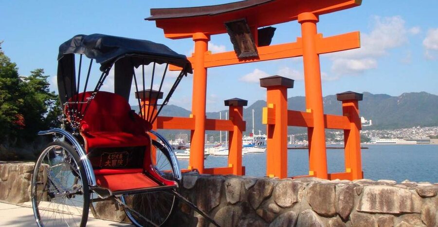 Miyajima: Private Rickshaw Tour to Itsukushima Shrine - Rolling through Miyajima’s old town