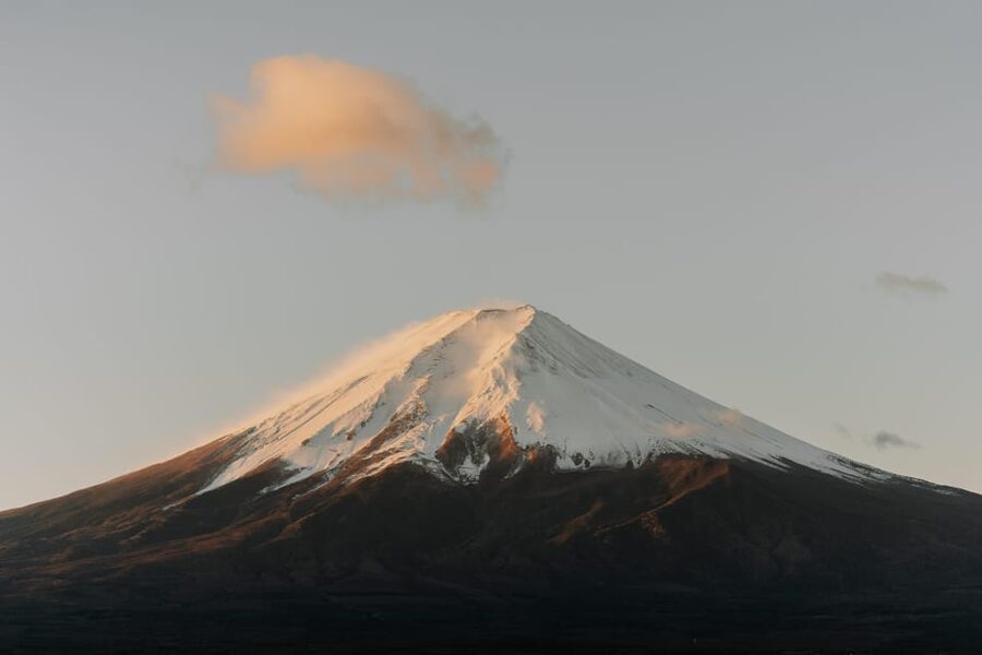 Mount Fuji: Customizable Private Tour By Car With Pickup - Lake Kawaguchi and Oishi Park: two easy places to slow down