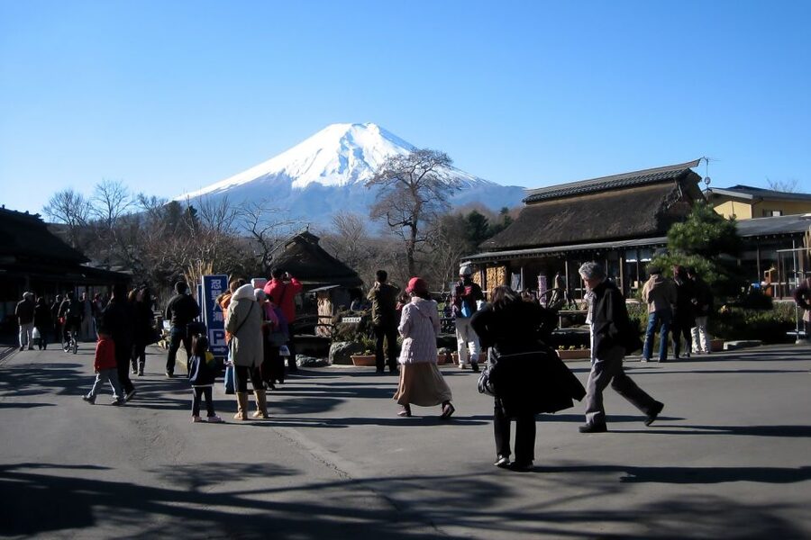 Mount Fuji: Full-Day Tour with Private Van - Why this route works from Tokyo