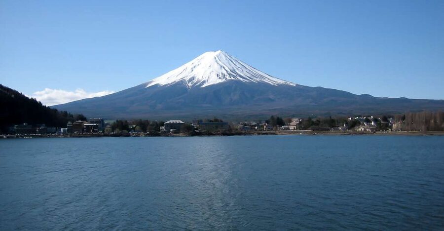 Mount Fuji: Full-Day Tour with Private Van - The Fuji Visitor Center and your first mountain views