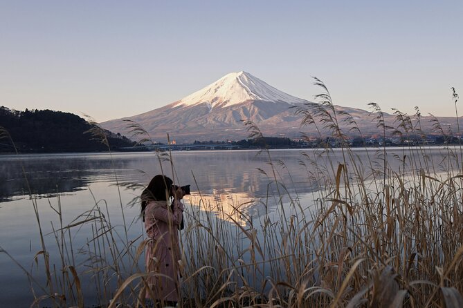 Mount Fuji (Mt. fuji) private tour by car with pickup from Tokyo - Two shrines with a strong sense of place