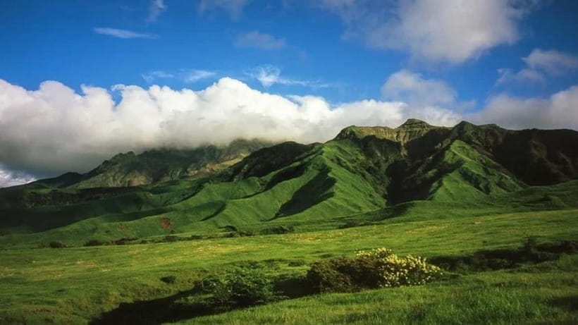 Mt. Aso & Takachiho Gorge Tour with Optional Boat Ride - Mt. Aso and the Nakadake Crater
