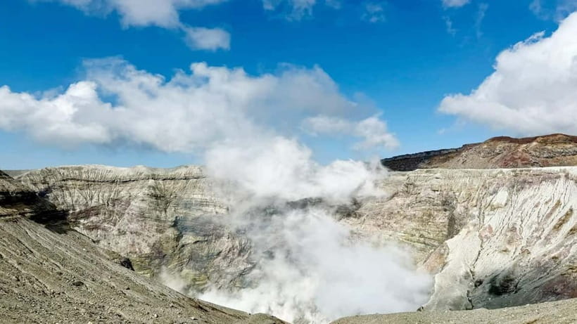 Mt. Aso & Takachiho Gorge Tour with Optional Boat Ride - Kusasenri’s broad grasslands and lunch break