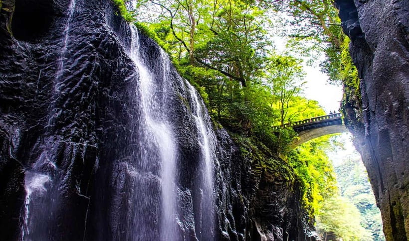 Mt. Aso & Takachiho Gorge Tour with Optional Boat Ride - What to bring and who should book