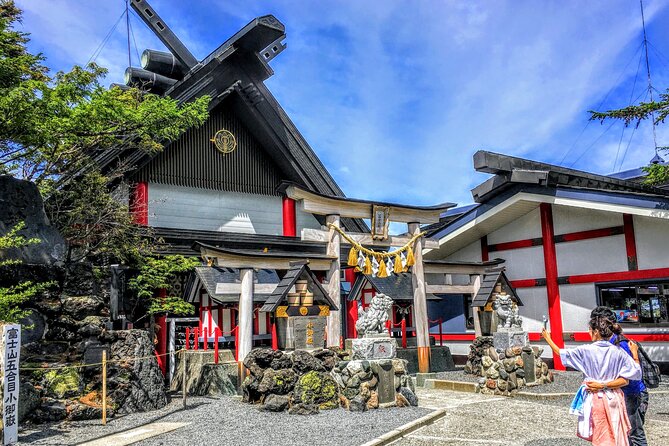 Mt Fuji and Hakone 1-Day Bus Tour Return by Bullet Train - Hakone’s volcanic heights by ropeway