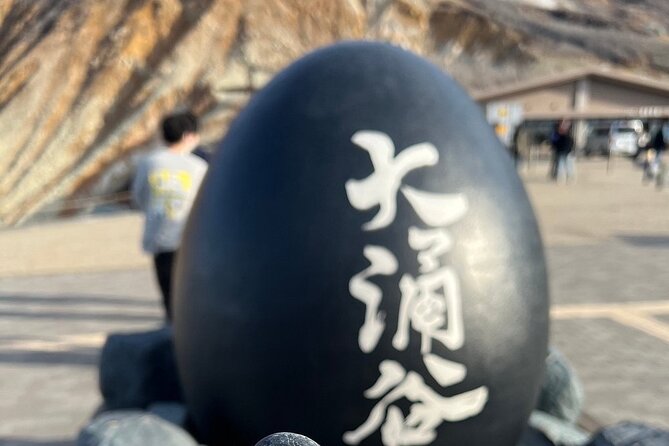 Mt. Fuji Day Trip from Tokyo with English Speaking Driver Guide - Oshino Hakkai offers village scenery and spring water