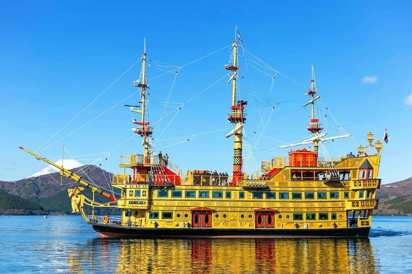 Mt Fuji Hakone/Enoshima Tour:Optional Ropeway/Lake Ashi Boat - Enoshima’s food street and shrine paths