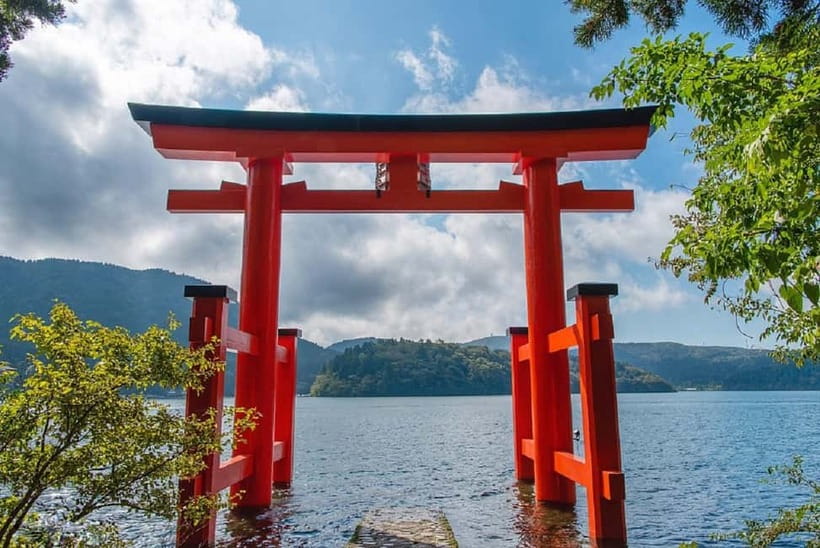 Mt Fuji Hakone/Enoshima Tour:Optional Ropeway/Lake Ashi Boat - How the guide service may feel
