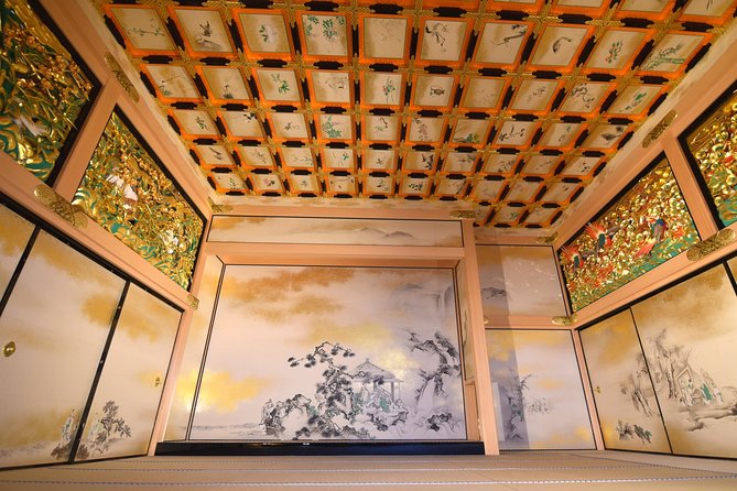 Nagoya Highlight Tour guided by a friendly local - Lunch in Sakae, with Nagoya specialties
