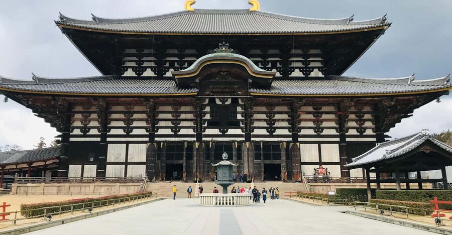 Nara: Essential Private Tour with Deer Park and Temples - Why this short Nara route works