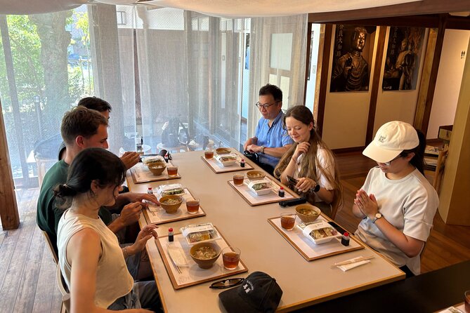 Nara Highlight Walking Tour with Furoshiki Experience with Lunch - Who should book this Nara experience?