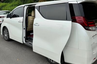 Narita Airport(NRT): Private Transfer to Tokyo/Yokohama 1-9pax