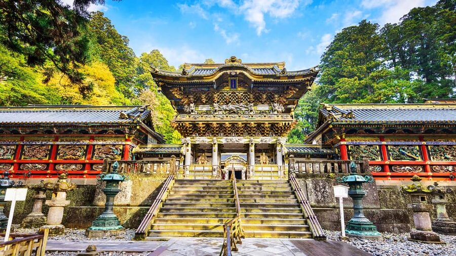 Nikko: Private Walking Tour with Local Guide - Why a private Nikko tour works well