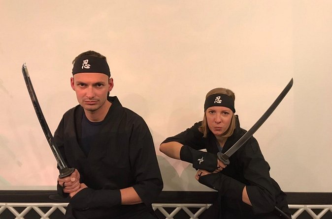 Ninja experience in Takayama - Special Course - Throwing the Iron Shuriken