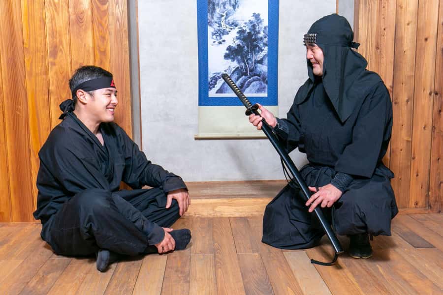 Odawara: Guided Ninja & Samurai Tour of Odawara Castle - The 90-minute ninja workshop