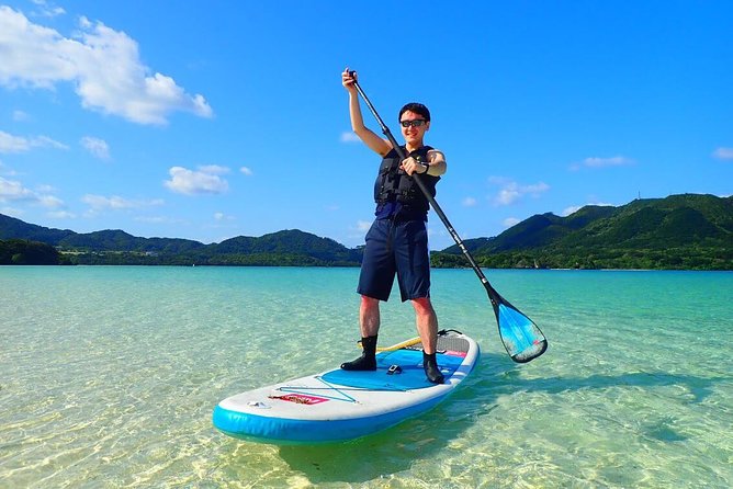 Okinawa Ishigaki Kabira Bay SUP or Canoe Tour - Language and Guide Support