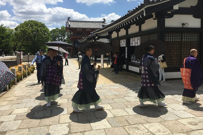 One-Day Osaka Bike Adventure: 5–6 Hours - Osaka Castle Park for views, greenery, and history