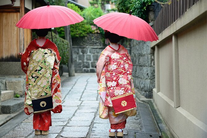 One Hour Geisha Show in Gion Kyoto - Meeting a maiko in Gion at 4:00 pm