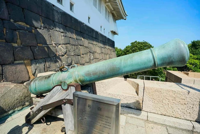 Osaka: Castle History Walking Tour / Castle Tower Admission - Key points to know before you book