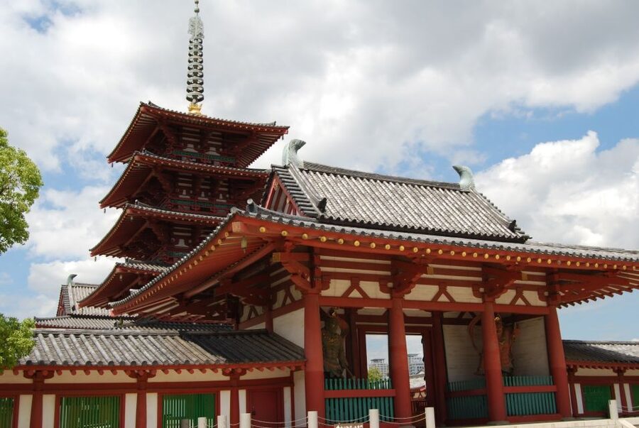 Osaka: Full-Day Sightseeing Tour by Private Vehicle - Shitennoji: a quieter historical counterpoint