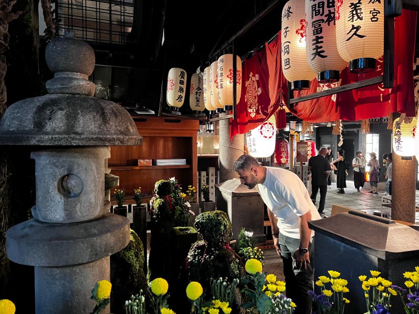 Osaka: Izakaya Bars Guided Walking Tour - Who should book this Osaka izakaya walk?