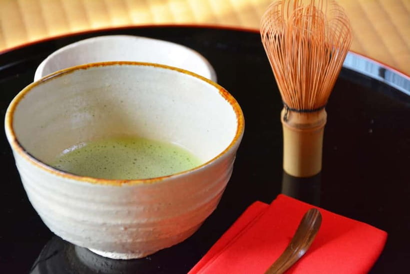 Osaka; Japanese Tea ceremony experience, Macha and Sencha - Finding the meeting point near the Midosuji Line