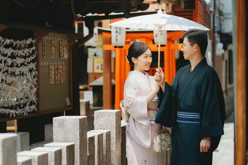 Osaka: Kimono or Yukata Rental &Photos Service Options - Choosing Between a Kimono and Yukata