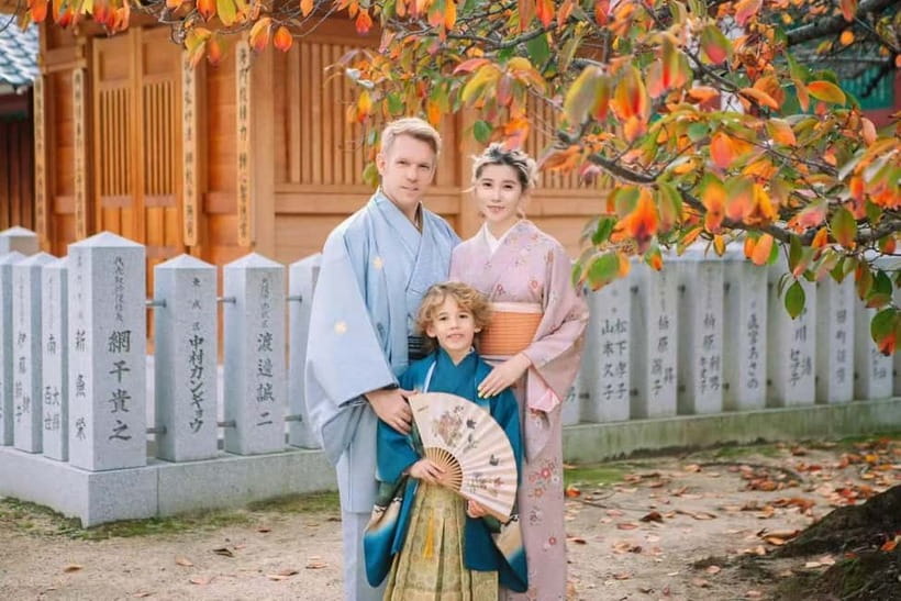 Osaka: Kimono or Yukata Rental &Photos Service Options - Hair, Accessories, and the Finishing Touches