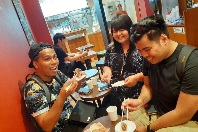 Osaka Local Foodie Walking Tour in Dotonbori and Shinsekai - How much walking and waiting should you expect?