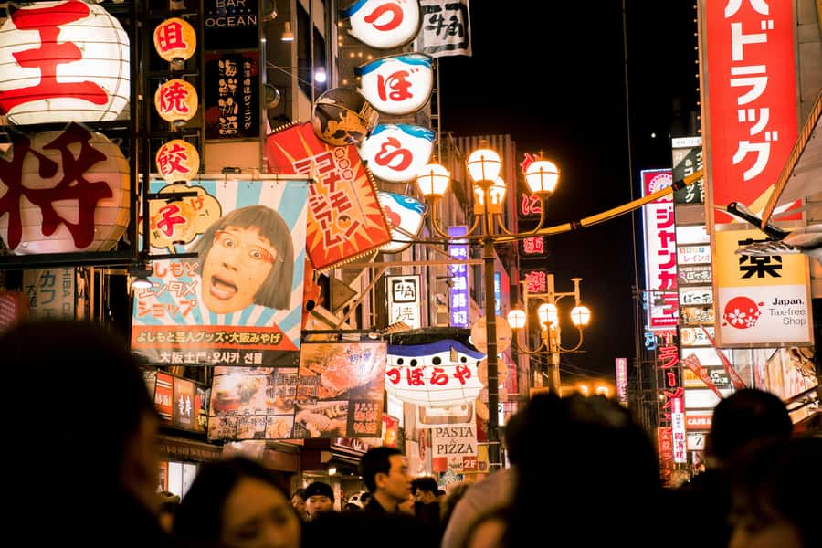 Osaka Morning Tour: Shitennoji Temple, Shinsekai &Doutonbori - Why this Osaka walk works so well in the morning