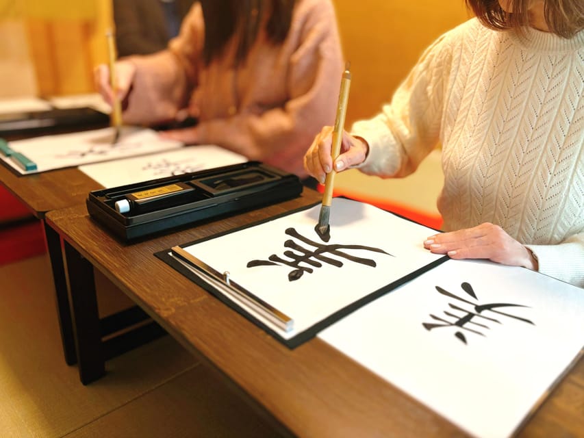 Osaka: Private Japanese Calligraphy Experience - A private class with room to work at your pace