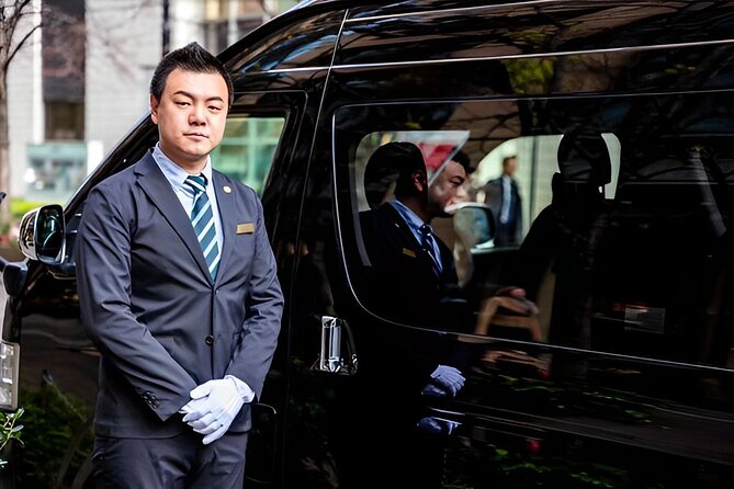 Osaka : Private One-way Transfers to/from Kansai Airport(KIX) - From KIX arrivals to your Osaka hotel